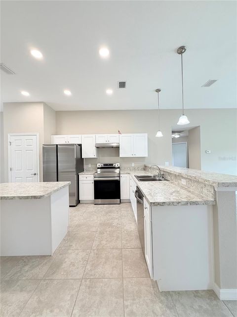 Tiny photo for 15712 SW 37th Circle, Ocala, FL 34473 (MLS # OM724443)