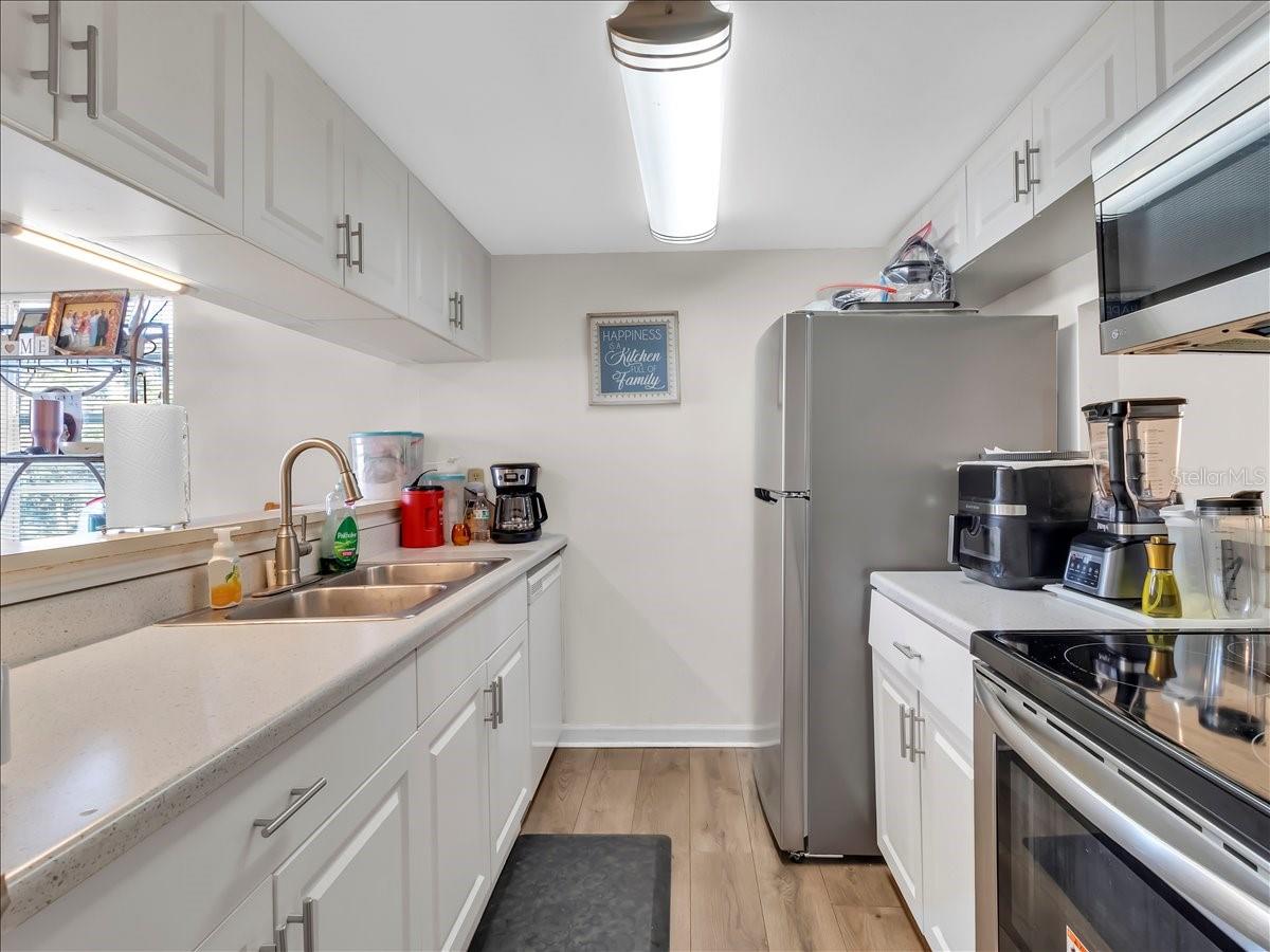 7128 WATERSIDE DRIVE 7128