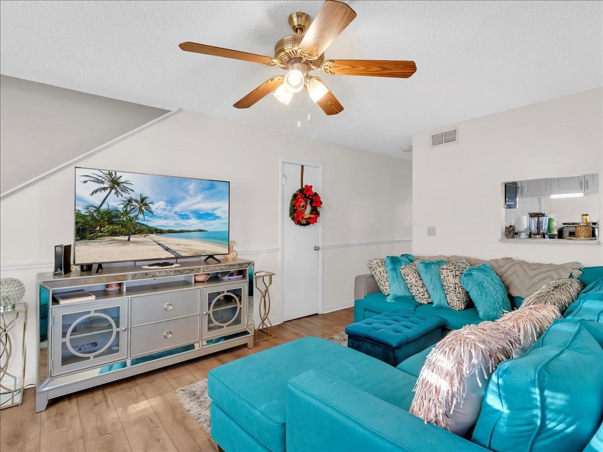 WATERSIDE CONDO I - Residential