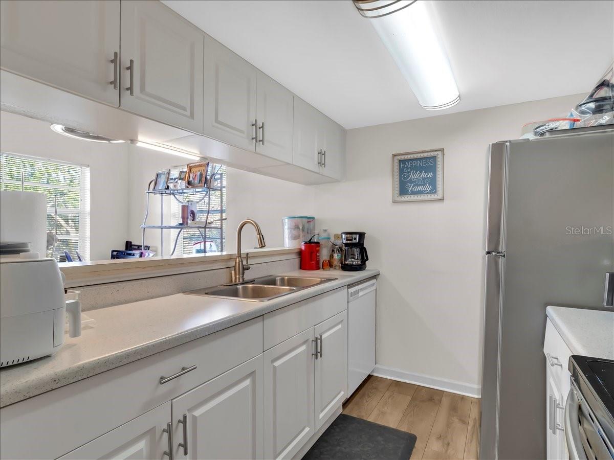 WATERSIDE CONDO I - Residential