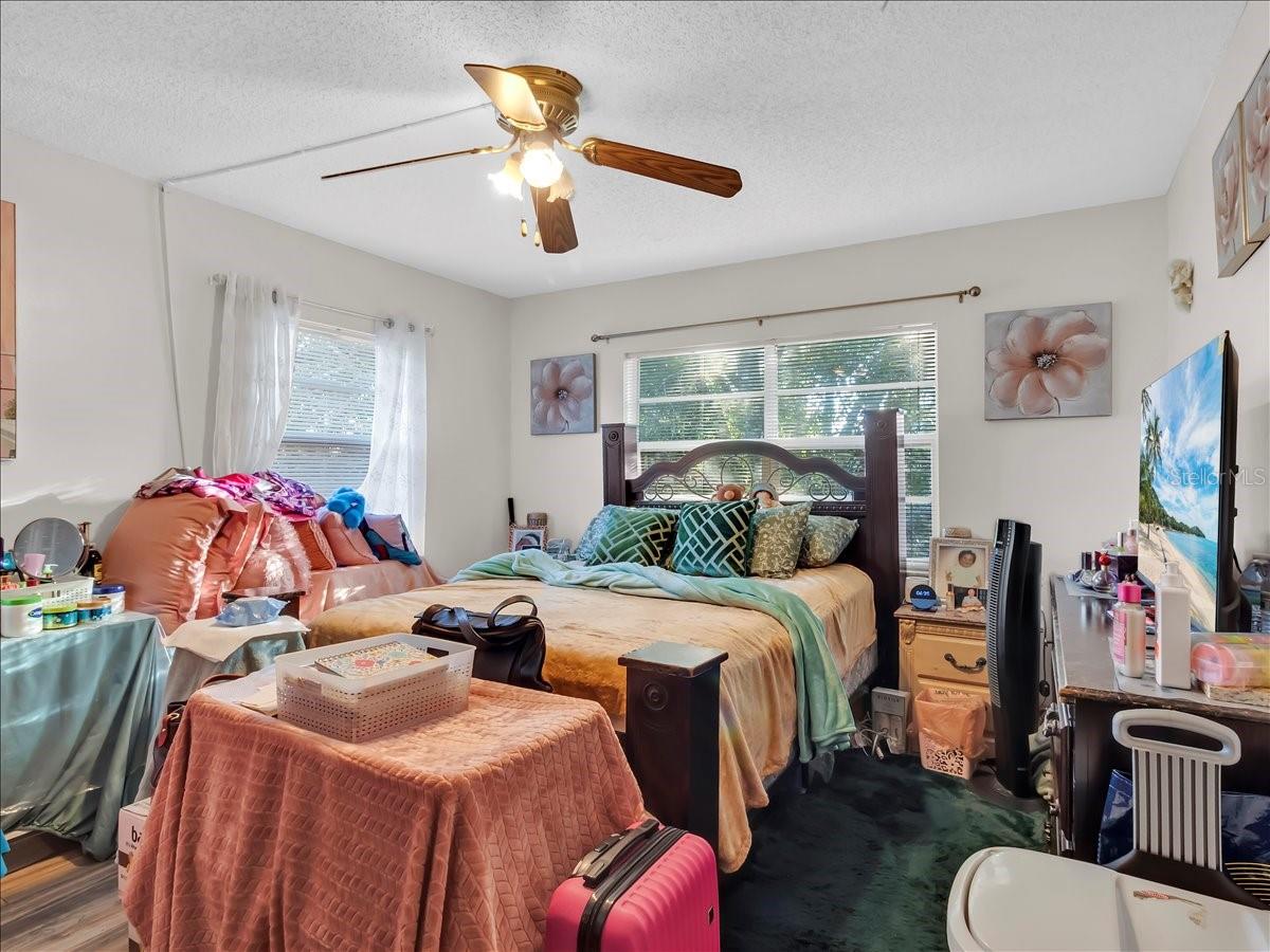 WATERSIDE CONDO I - Residential