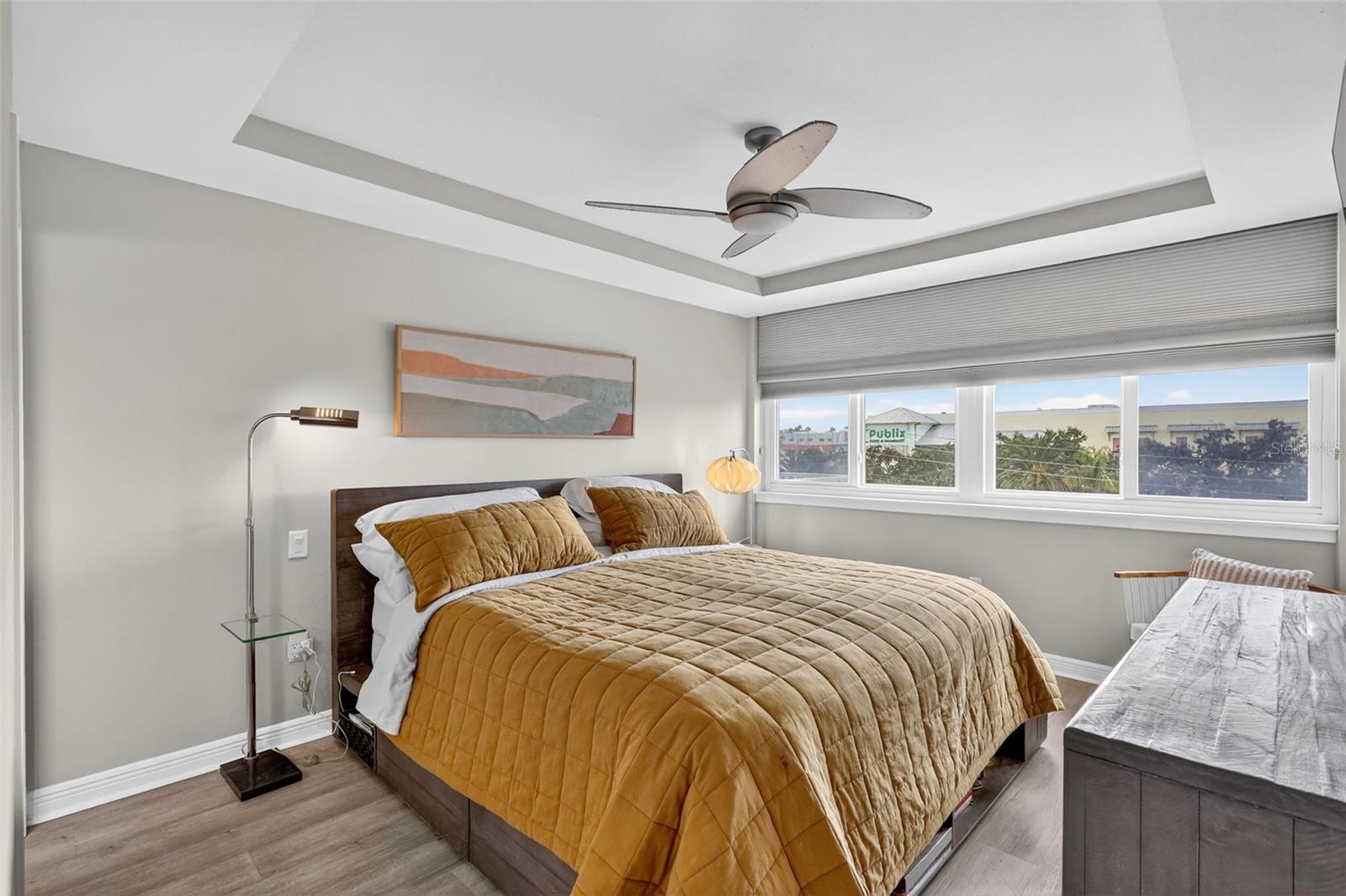 ISLAND WAY TOWERS CONDO - Residential