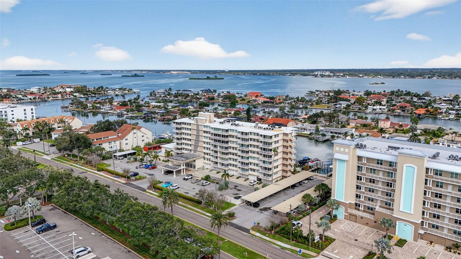 ISLAND WAY TOWERS CONDO - Residential