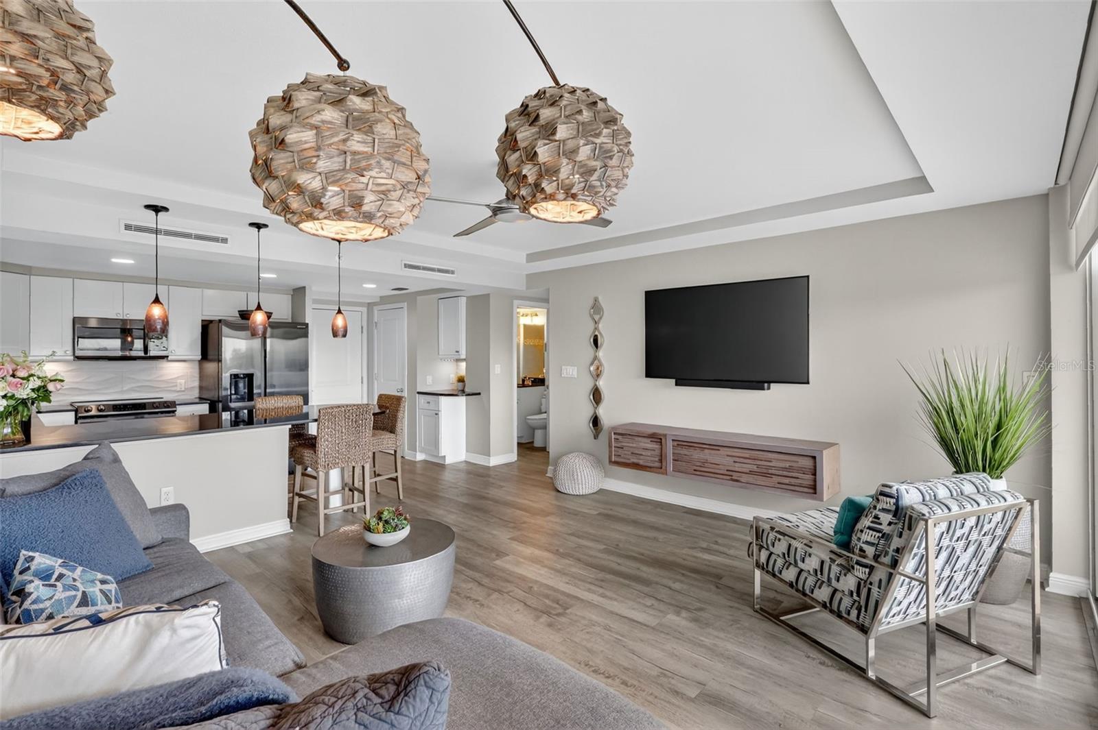 ISLAND WAY TOWERS CONDO - Residential