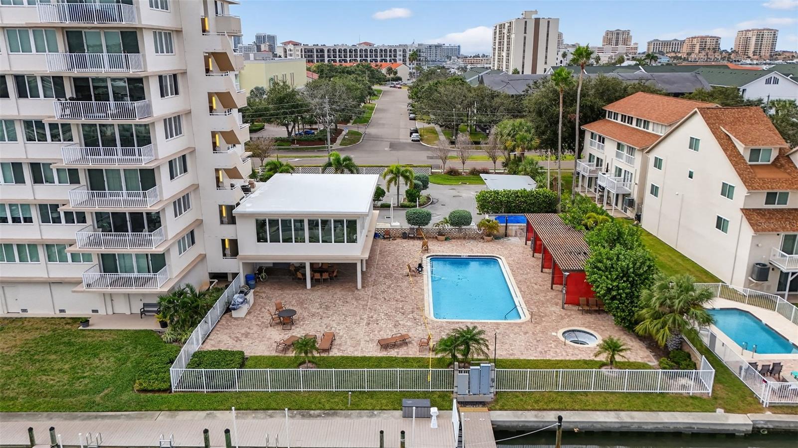 ISLAND WAY TOWERS CONDO - Residential