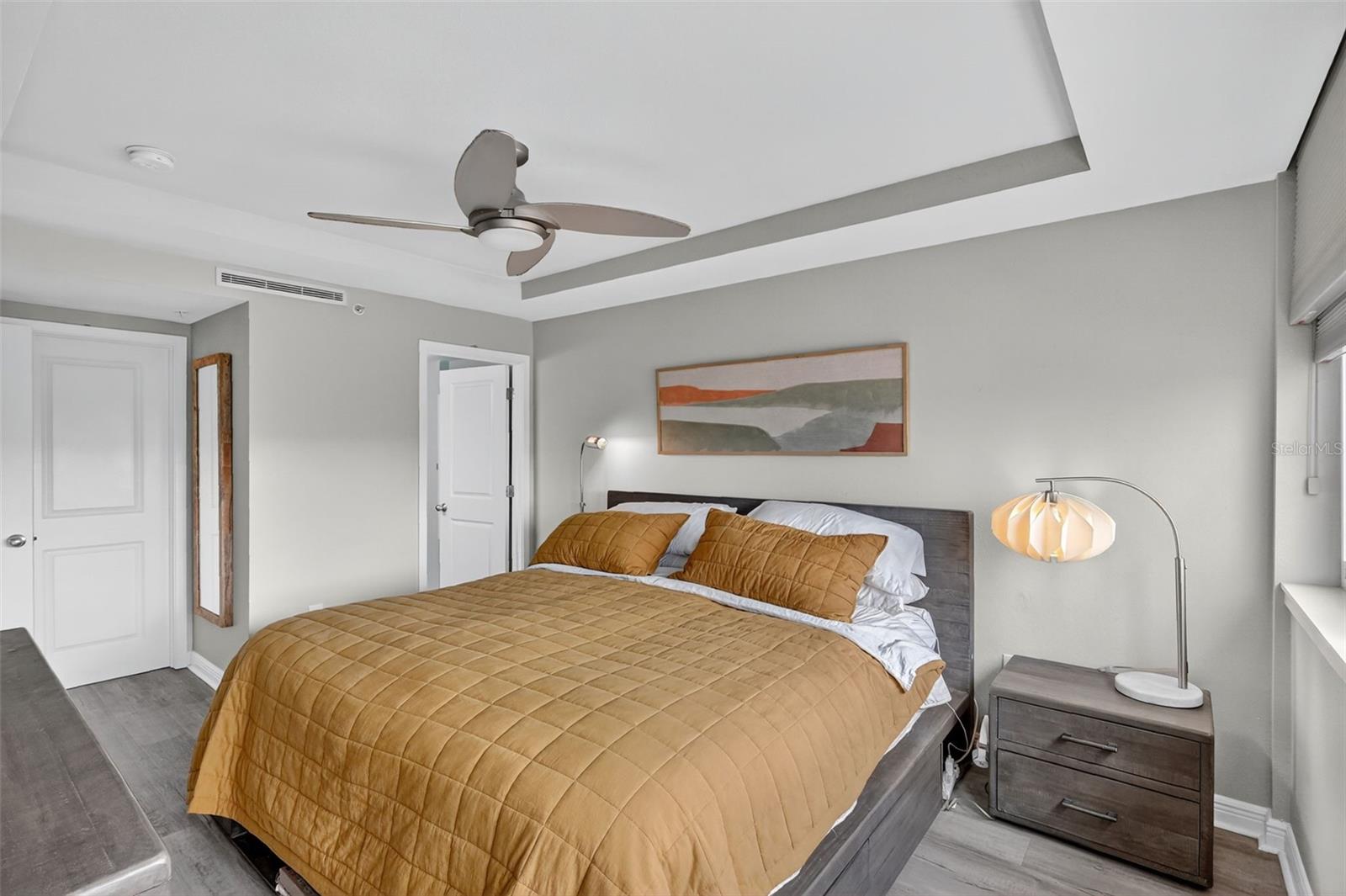 ISLAND WAY TOWERS CONDO - Residential