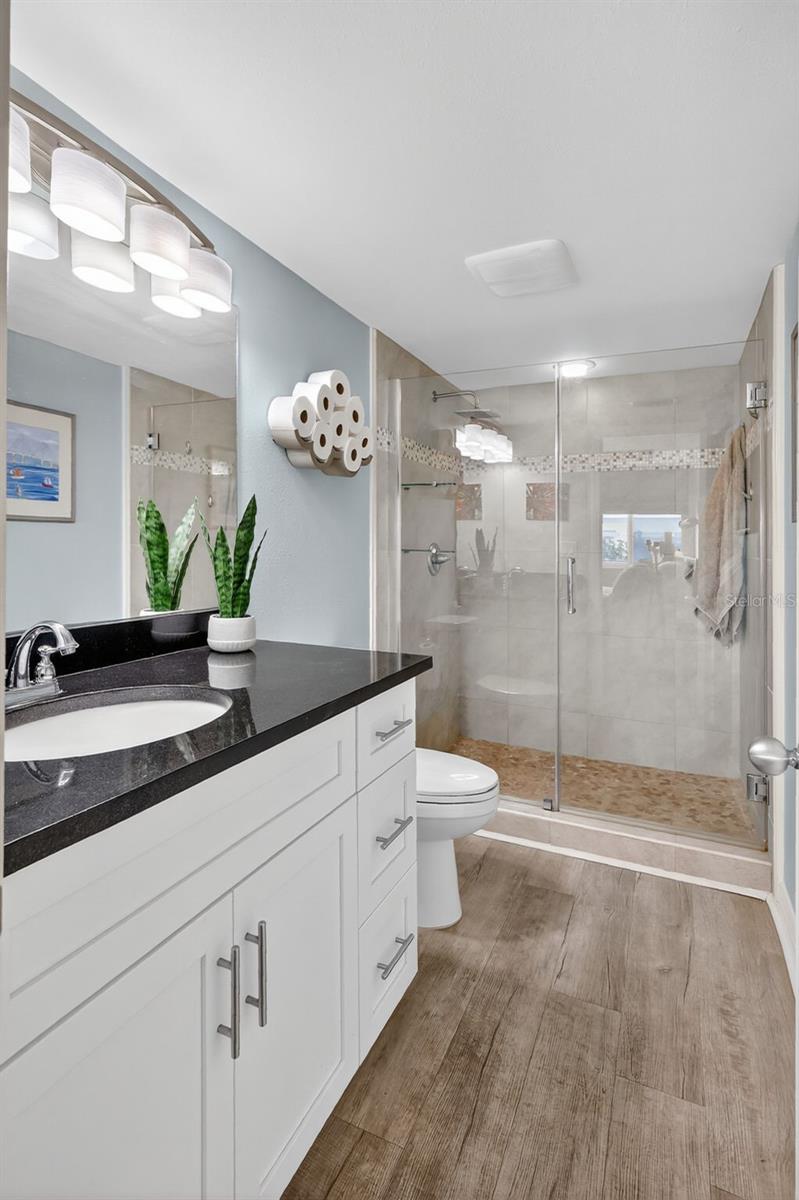 ISLAND WAY TOWERS CONDO - Residential