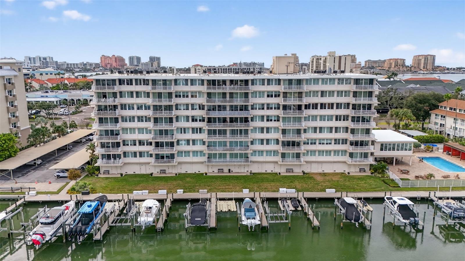 ISLAND WAY TOWERS CONDO - Residential