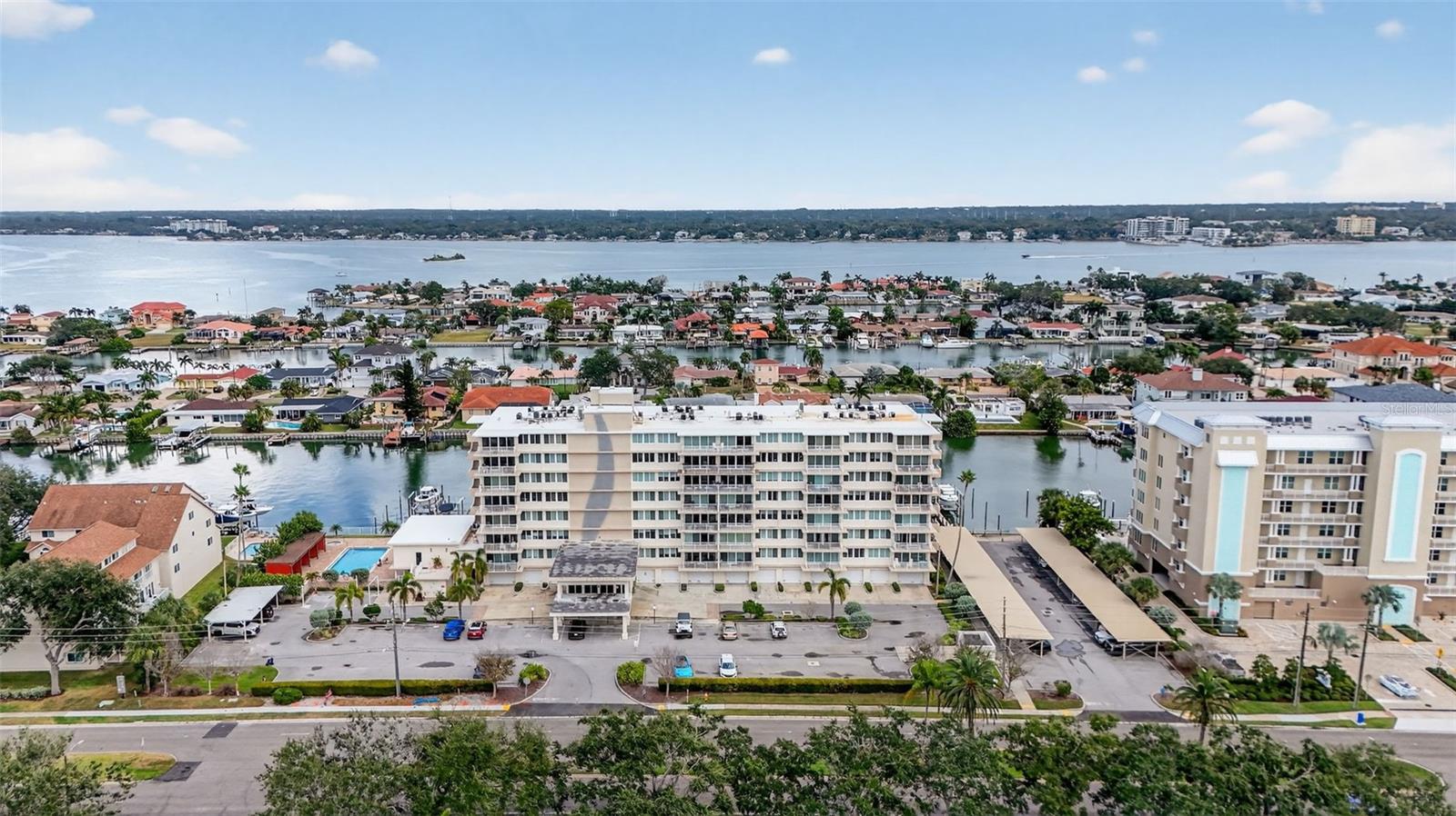 ISLAND WAY TOWERS CONDO - Residential