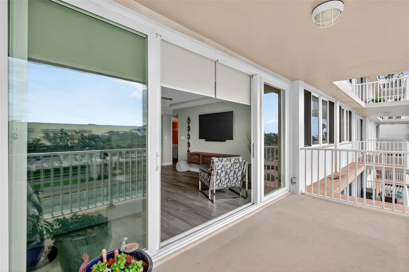 ISLAND WAY TOWERS CONDO - Residential