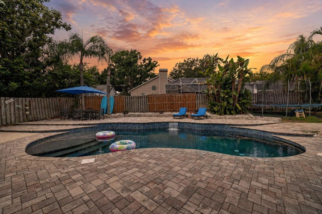 Photo of 962 Edgehill Drive, Palm Harbor, FL 34684 (MLS # TB8507849)