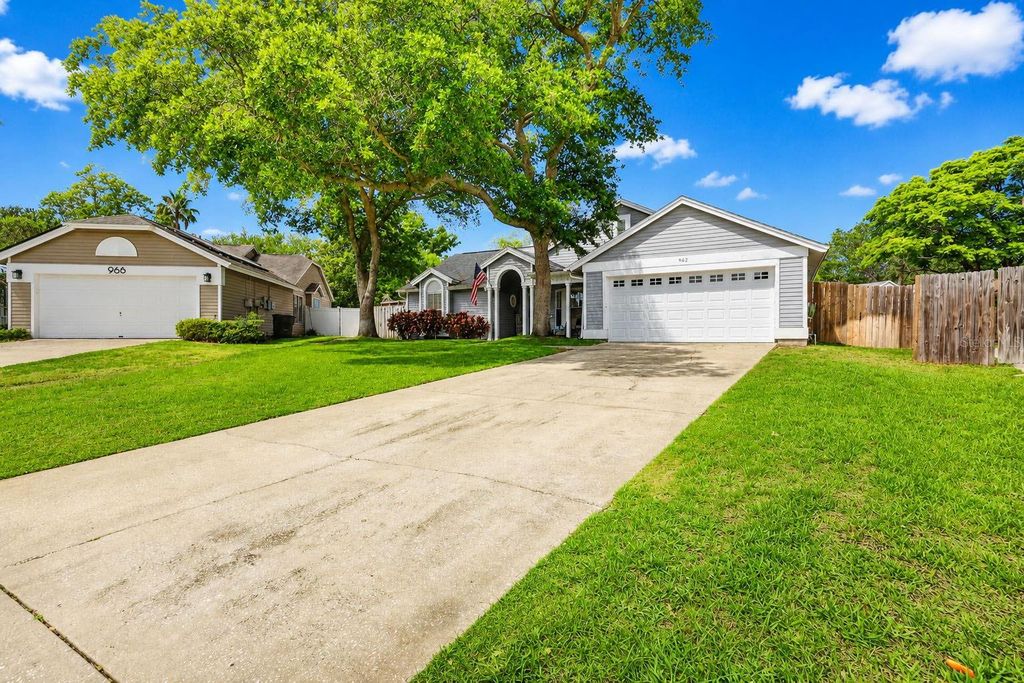 Photo of 962 Edgehill Drive, Palm Harbor, FL 34684 (MLS # TB8507849)