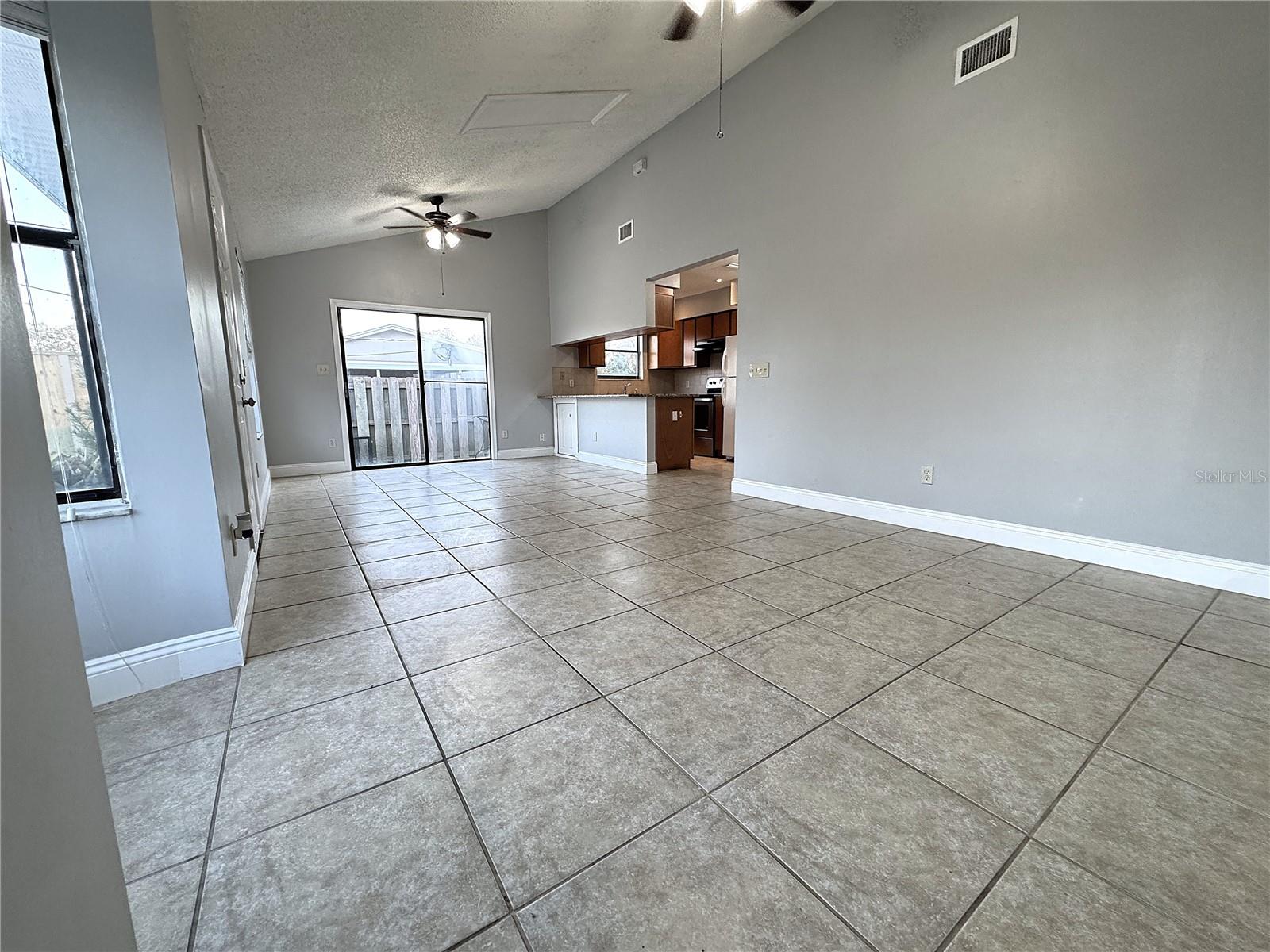 AVONDALE - Residential Income