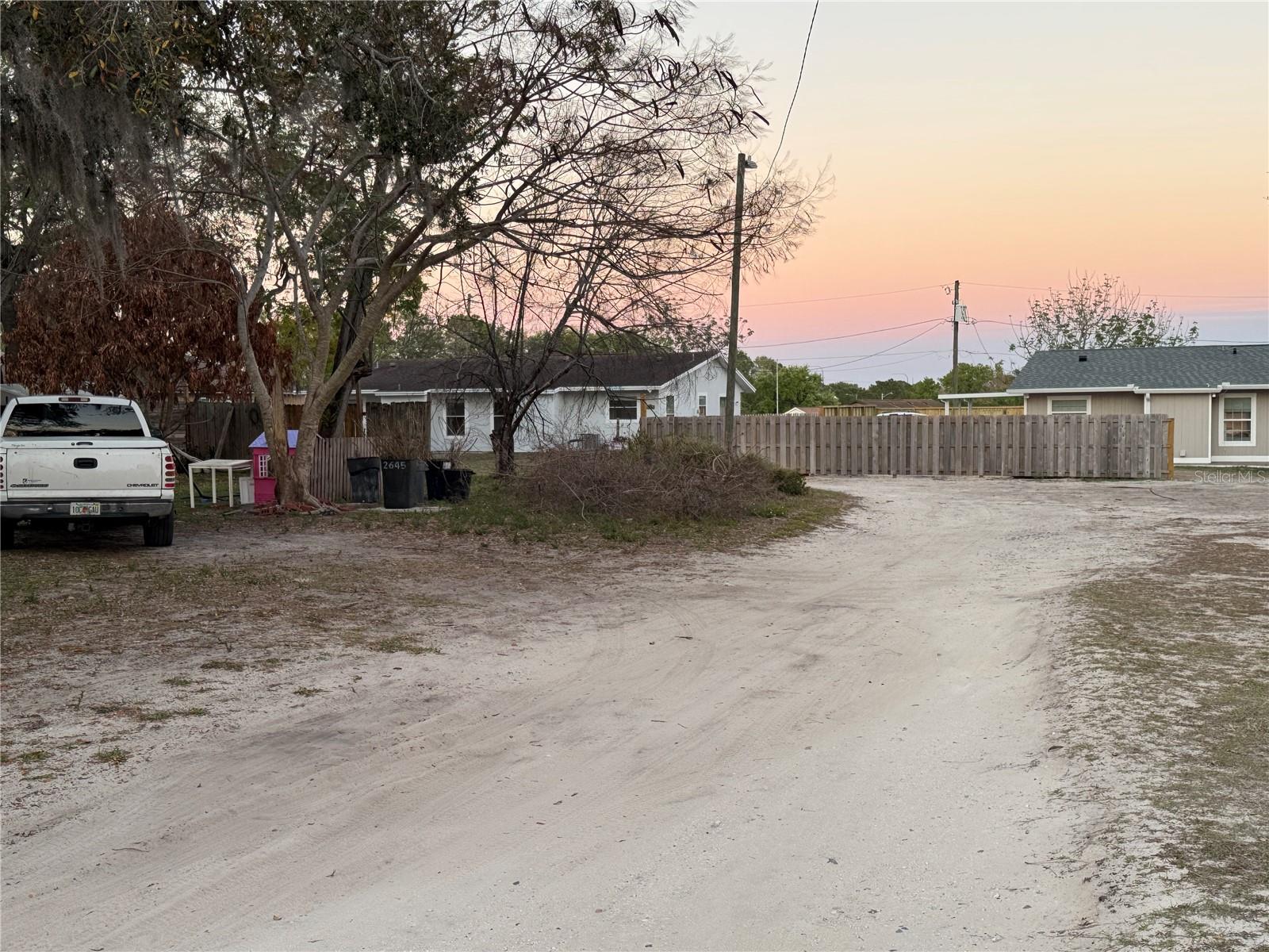 AVONDALE - Residential Income