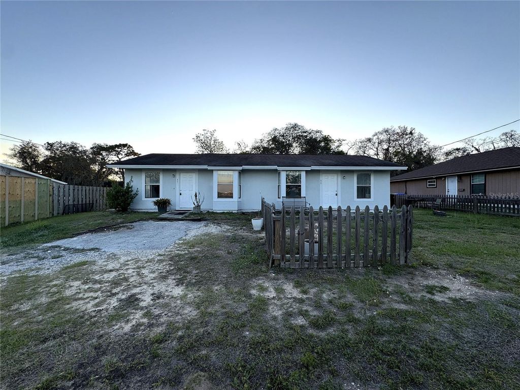 Photo of 421 N Normandale Avenue, Orlando, FL 32835 (MLS # O6392545)