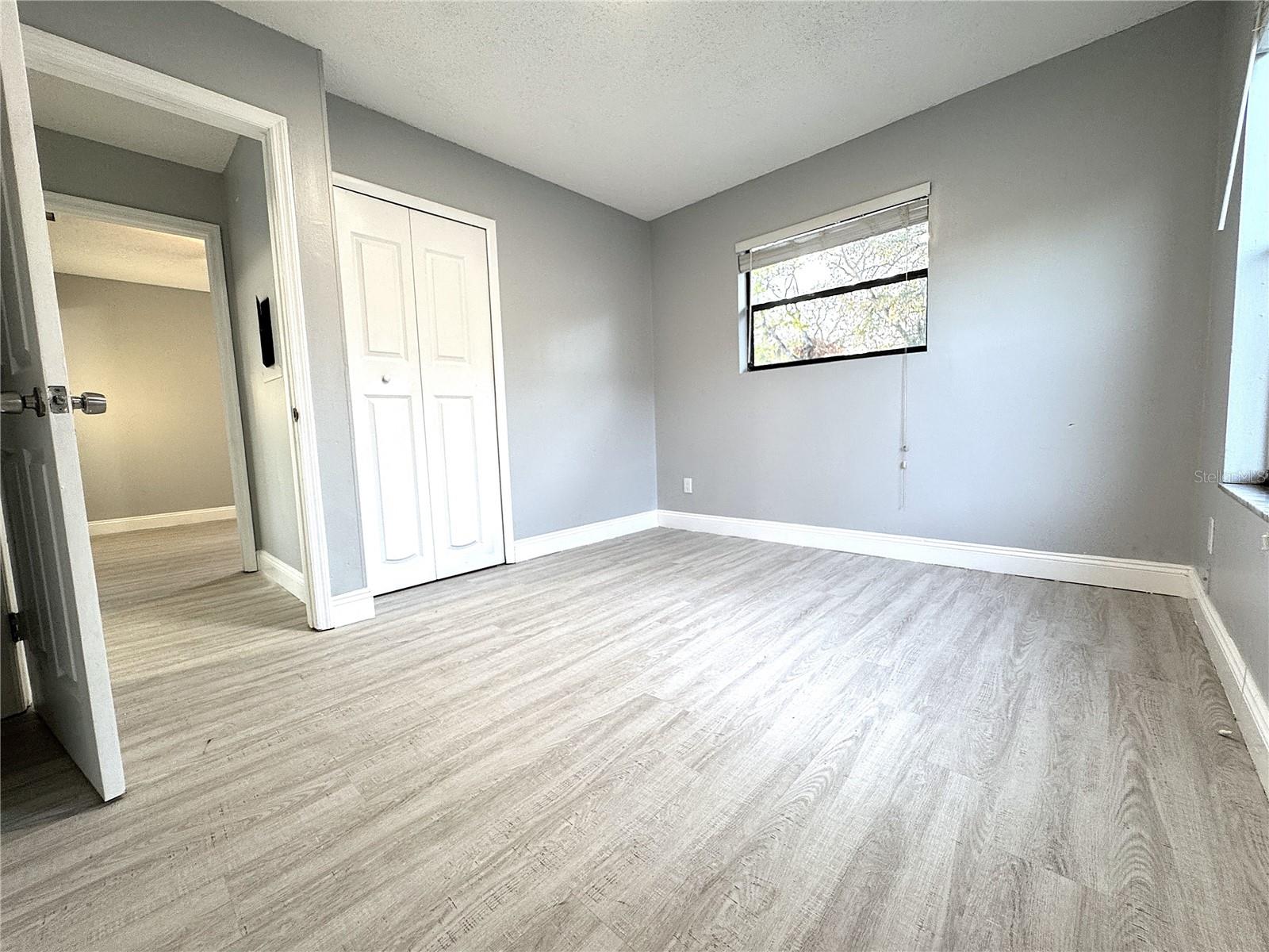 AVONDALE - Residential Income