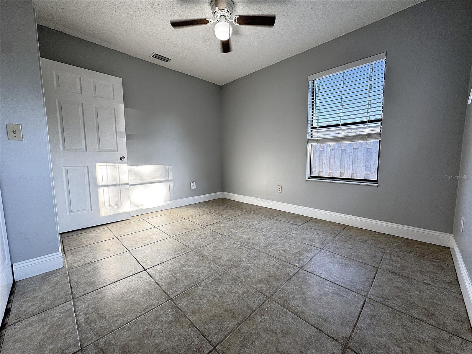 AVONDALE - Residential Income