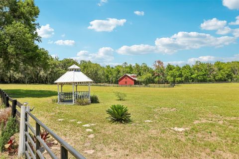 Tiny photo for 35841 Timbertop Lane, Fruitland Park, FL 34731 (MLS # OM724310)