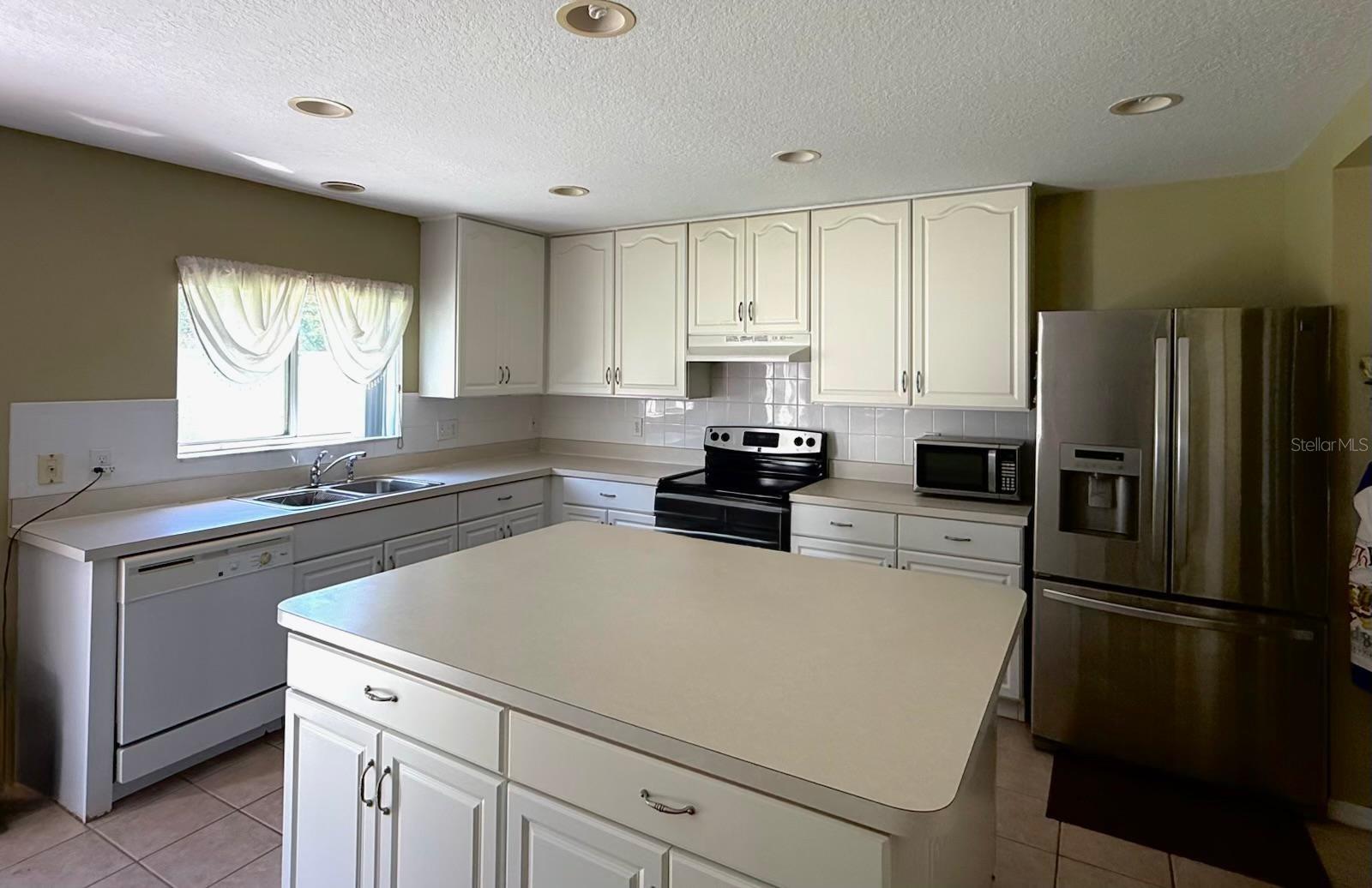 NEW RIVER LAKES VILLAGES B2 & D - Residential