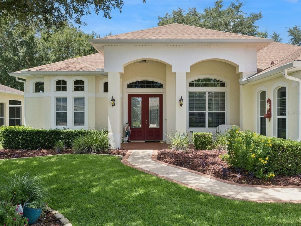 Photo of 20651 Prince Ranier Place, Leesburg, FL 34748 (MLS # G5115776)