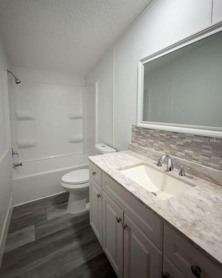 VANGUARD ESTATES - Residential