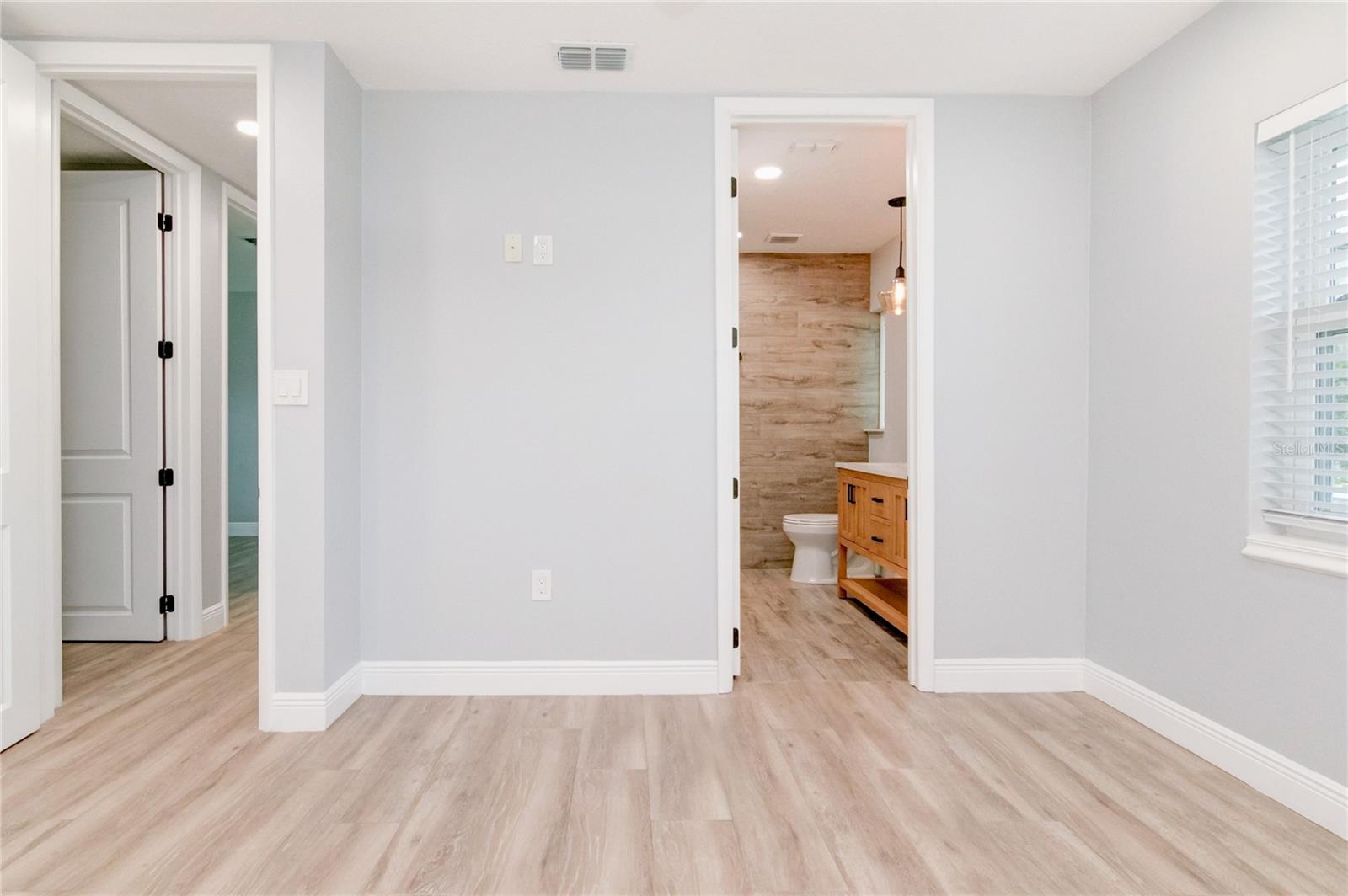 TUSCANIA - Residential Lease