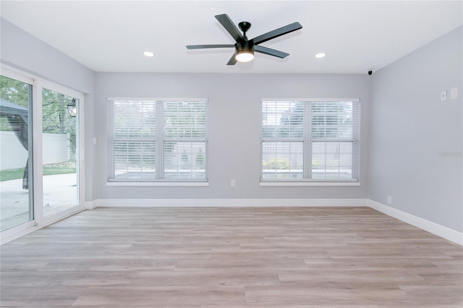 TUSCANIA - Residential Lease