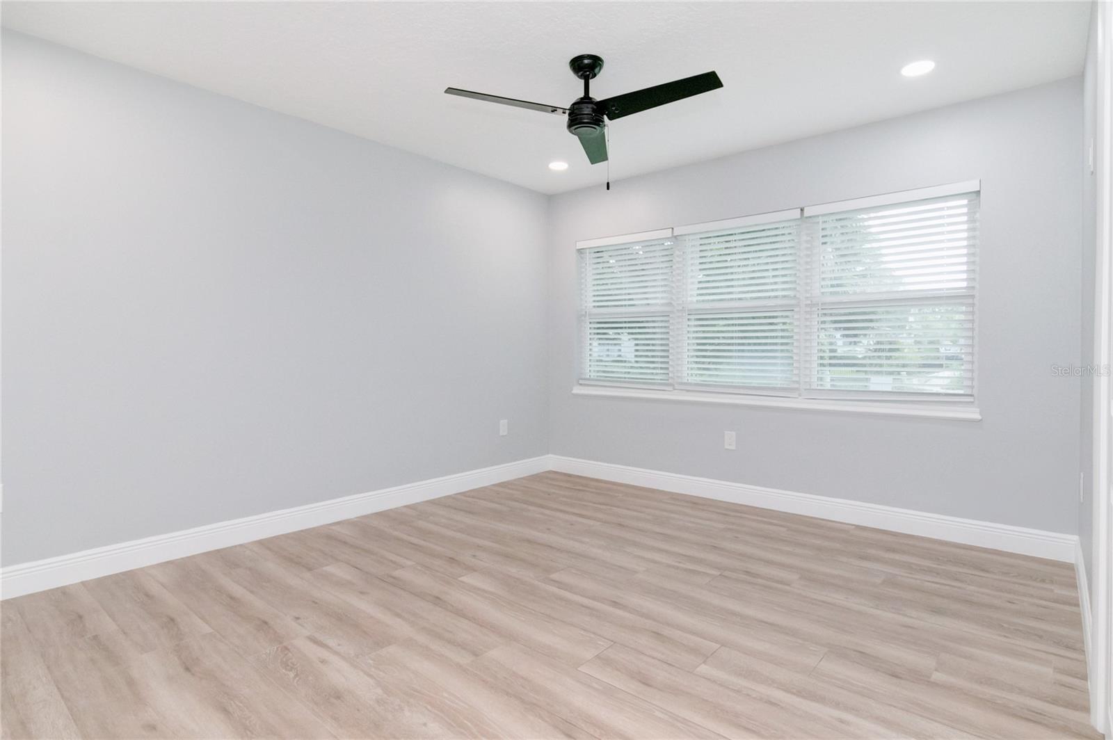 TUSCANIA - Residential Lease