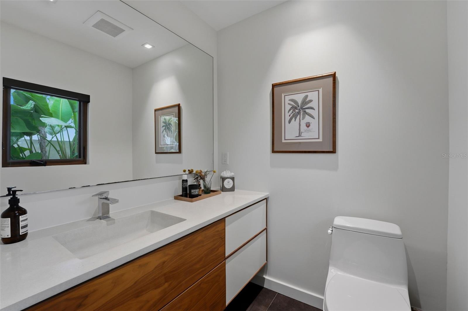 SAINT ARMANDS DIV JOHN RINGLING ESTATES - Residential