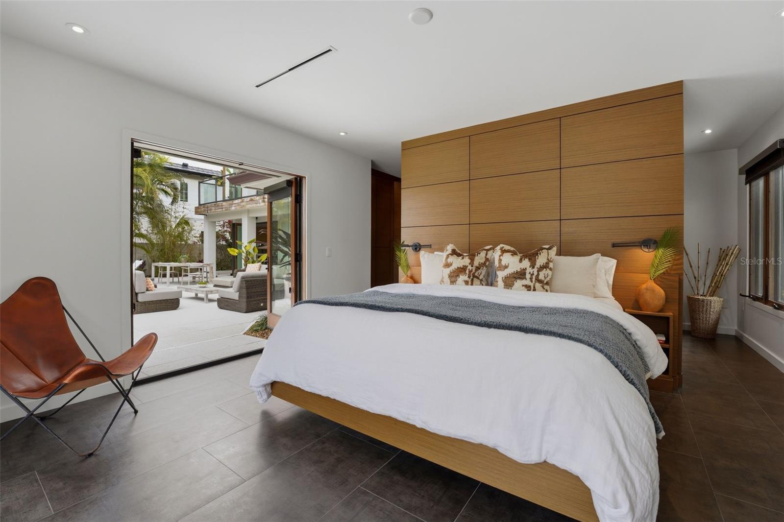 SAINT ARMANDS DIV JOHN RINGLING ESTATES - Residential