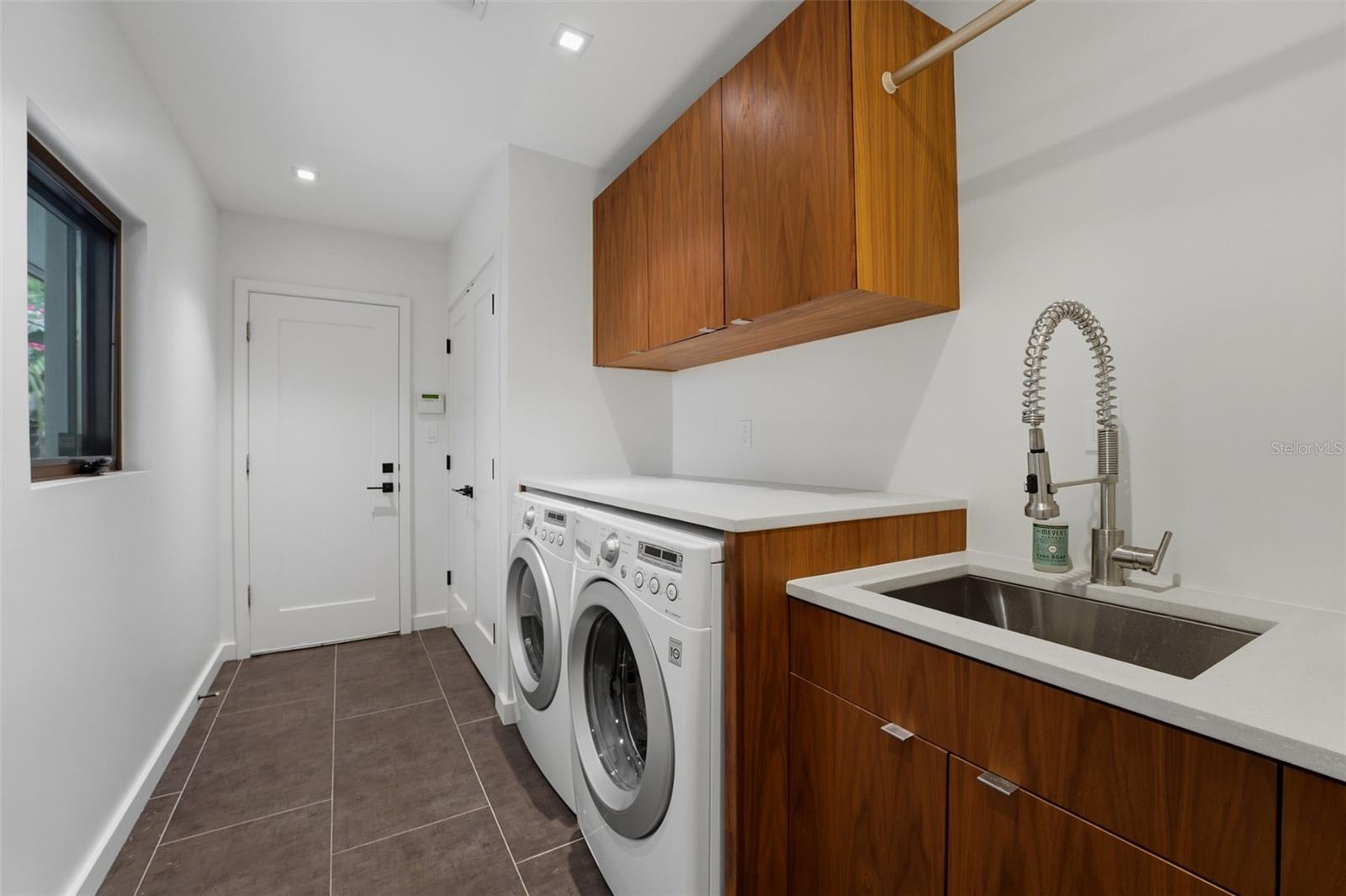 SAINT ARMANDS DIV JOHN RINGLING ESTATES - Residential