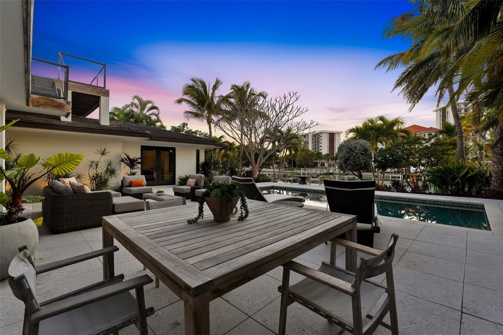 SAINT ARMANDS DIV JOHN RINGLING ESTATES - Residential