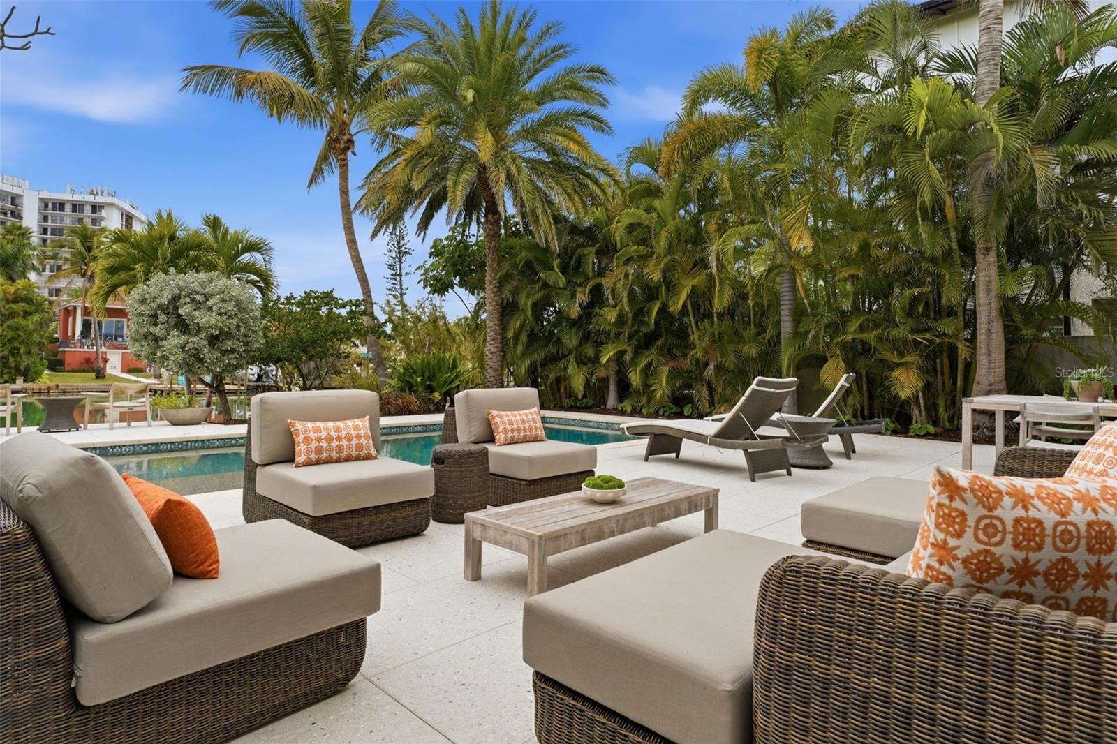 SAINT ARMANDS DIV JOHN RINGLING ESTATES - Residential