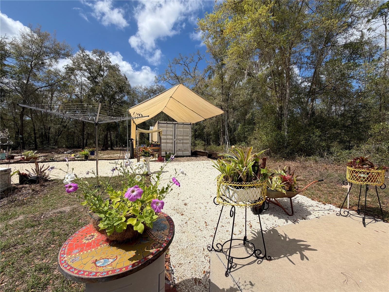 RAINBOW LAKES ESTATE - Residential