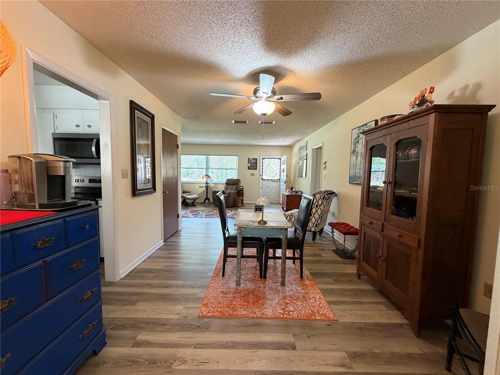 RAINBOW LAKES ESTATE - Residential