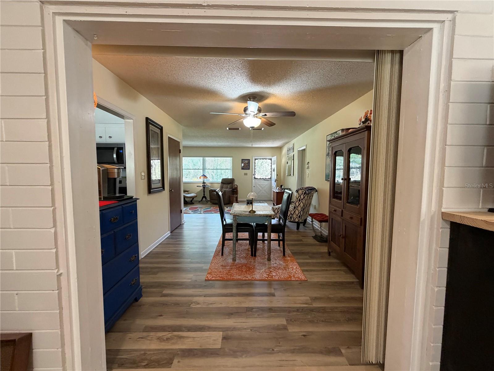 RAINBOW LAKES ESTATE - Residential