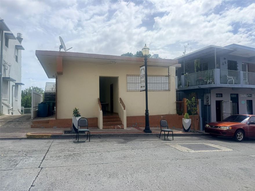 Commercial property located directly in front of City Hall. Strategically positioned within walking distance of everything in the city (prime downtown area). Currently operating as a restaurant, it features a spacious dining area with room for tables, two restrooms, and designated areas for a kitchen and storage.