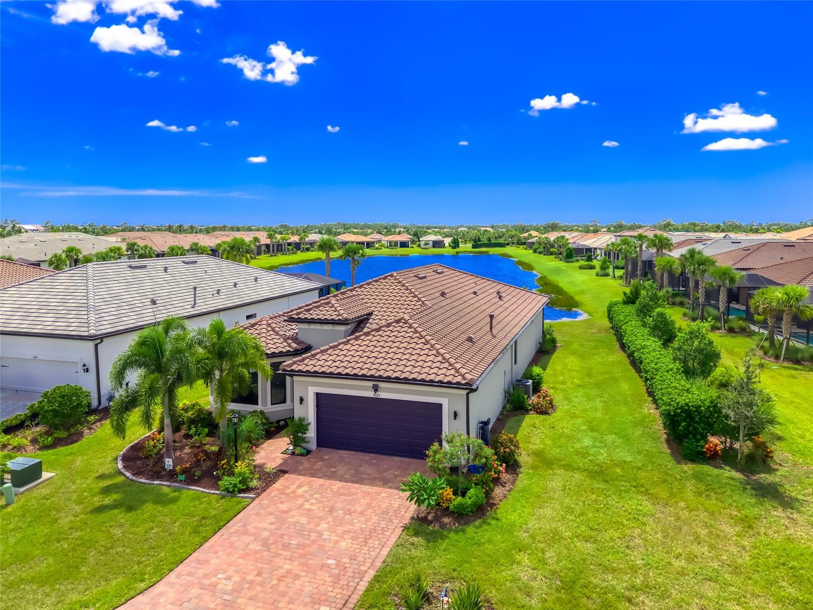 7683 SUMMERLAND COVE