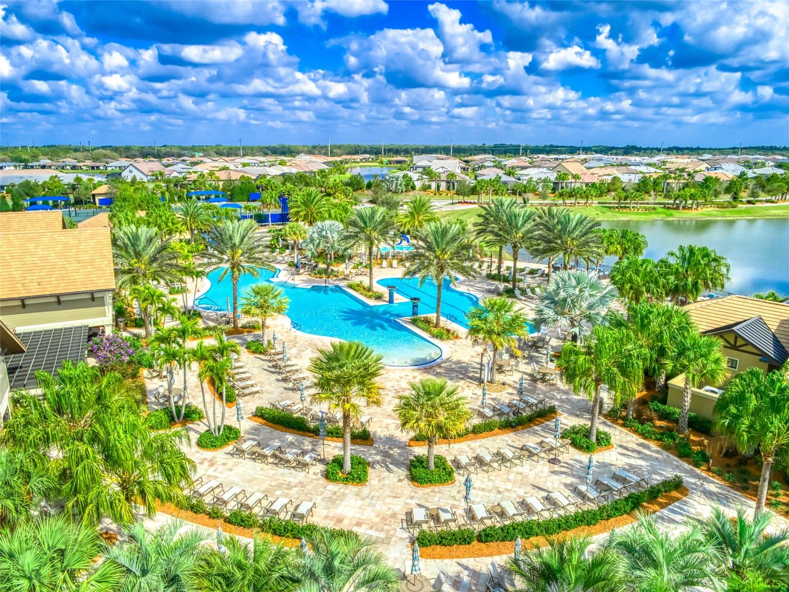 DEL WEBB LAKEWOOD RANCH - Residential