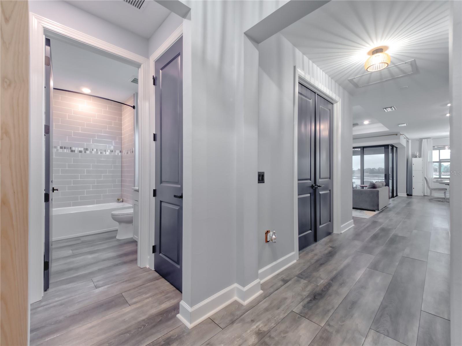 DEL WEBB LAKEWOOD RANCH - Residential