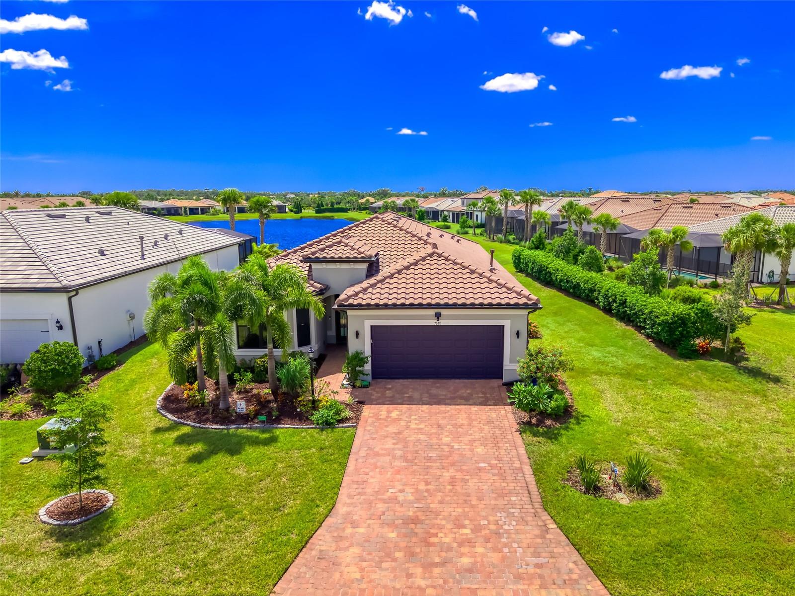 7683 SUMMERLAND COVE