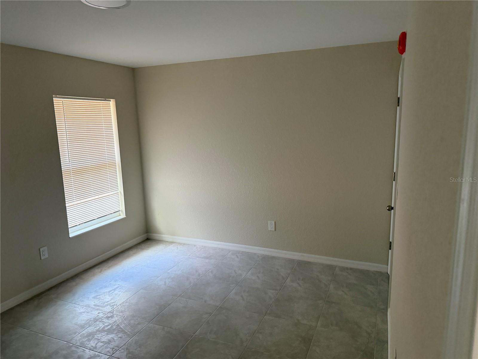 RAINBOW ACRES UN 04 - Residential