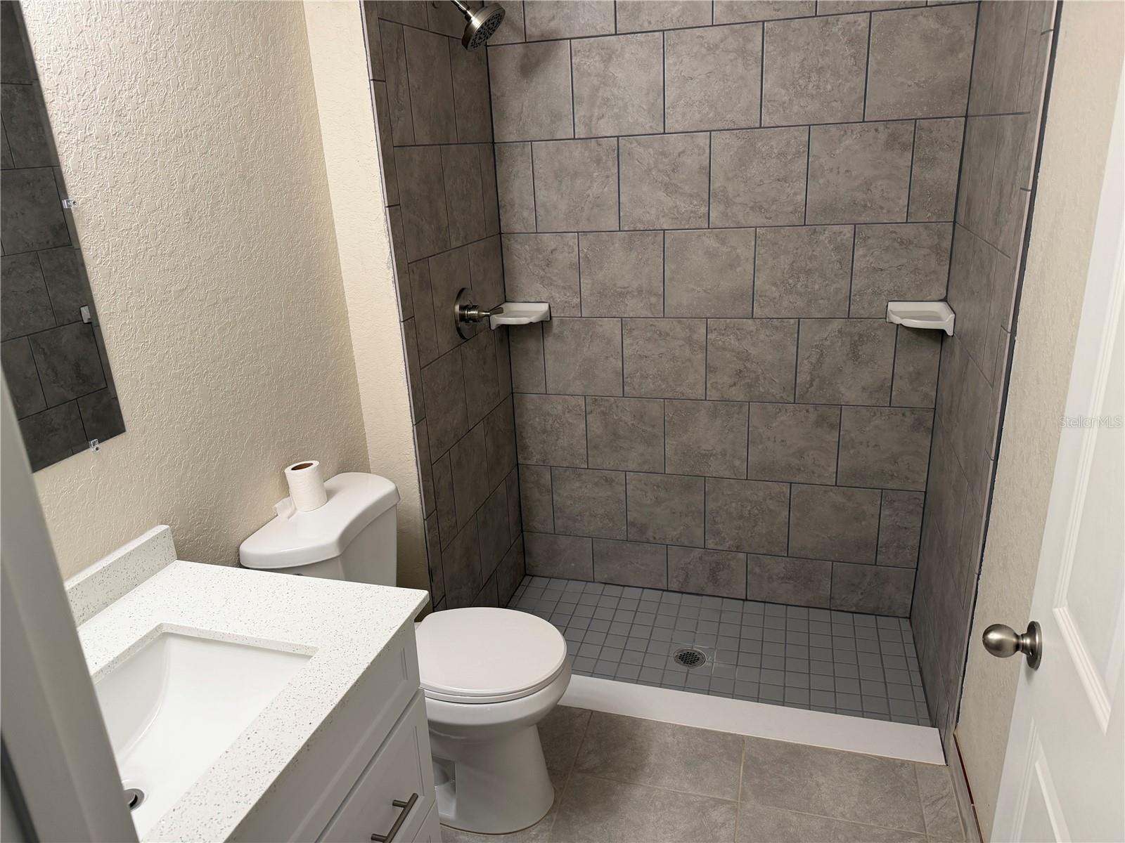 RAINBOW ACRES UN 04 - Residential