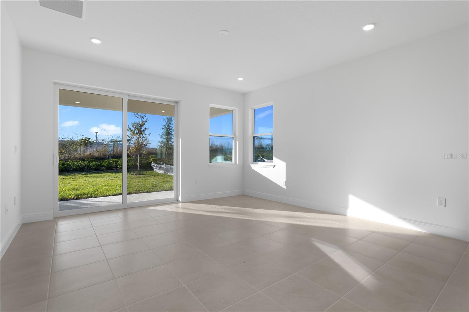 VILLAGES/MINNEOLA HILLS PH 4 - Residential Lease