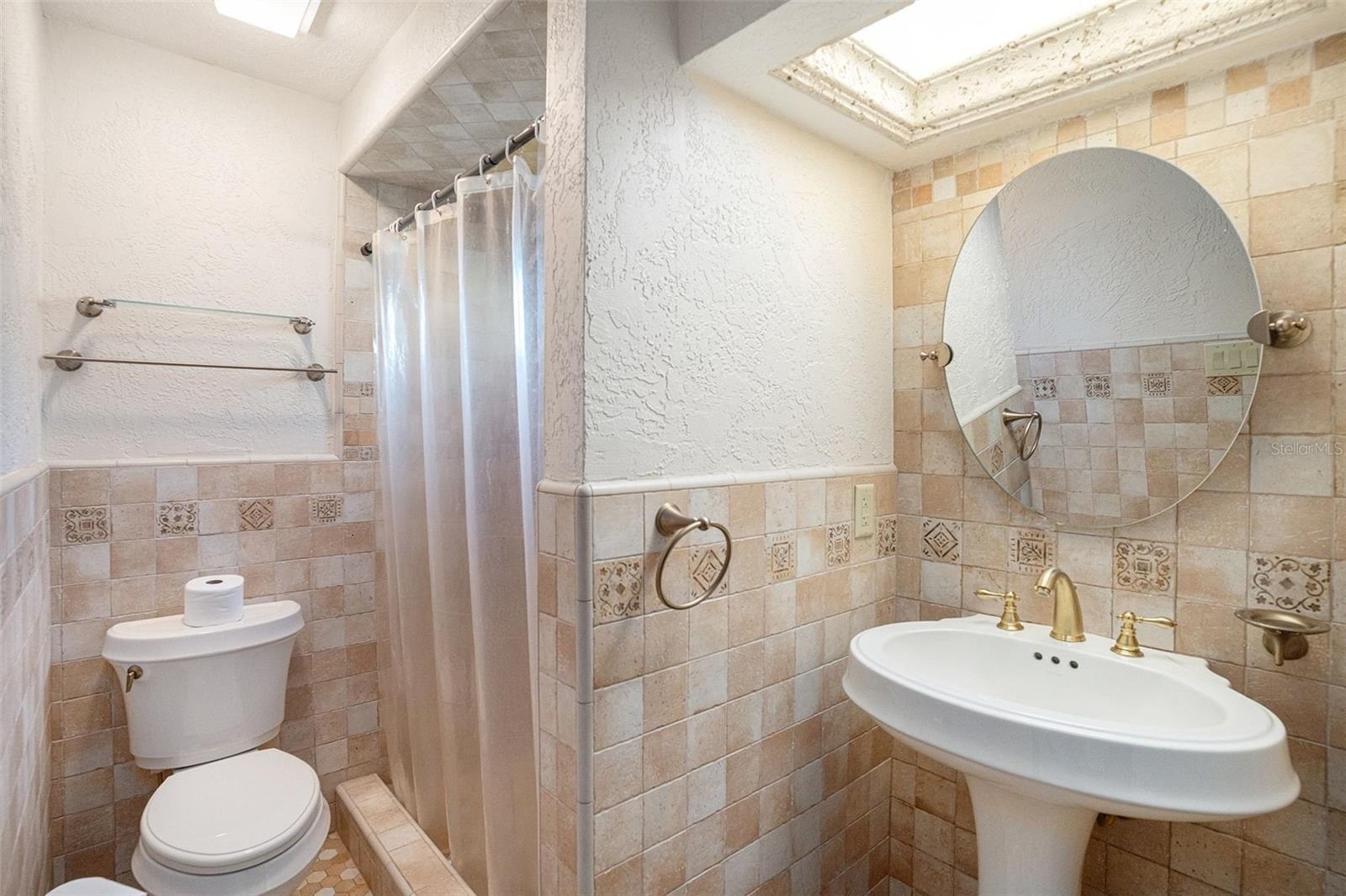 BERKLEY WOODS - Residential