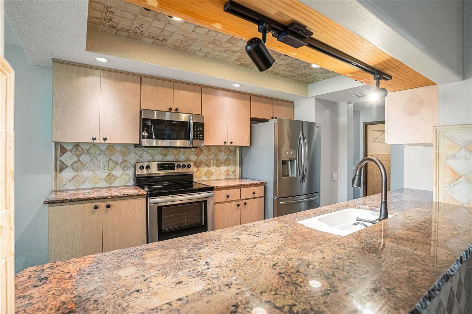 BERKLEY WOODS - Residential