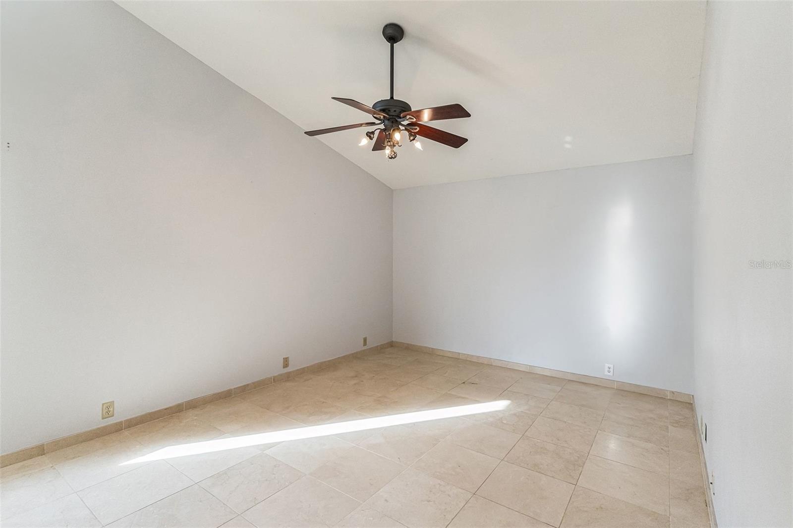 BERKLEY WOODS - Residential