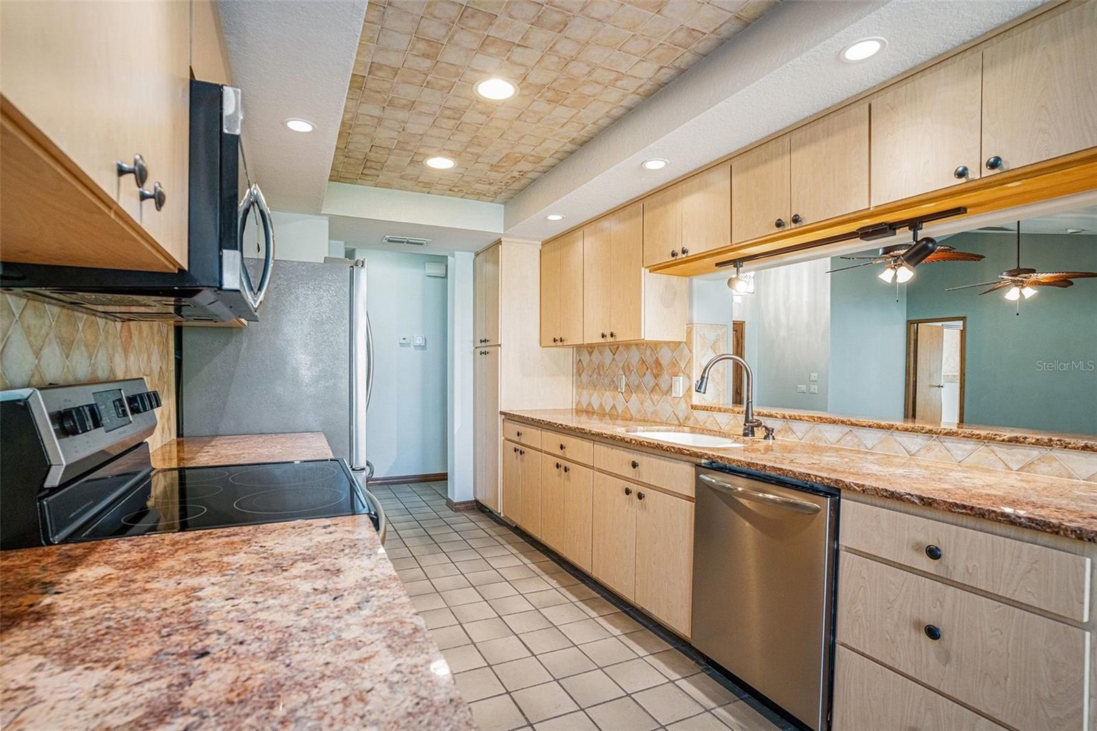 BERKLEY WOODS - Residential