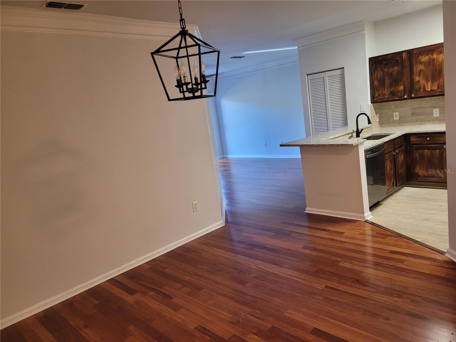 4207 S DALE MABRY HIGHWAY 11210