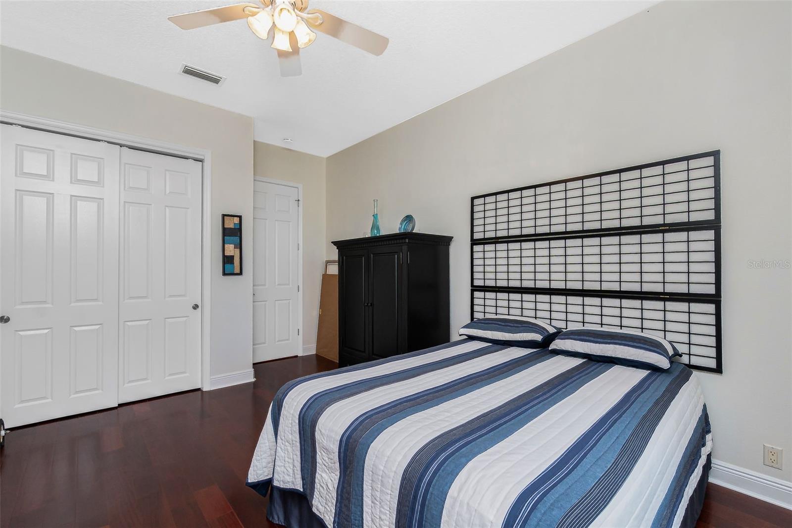 2000 MIDWAY ESTATES - Residential